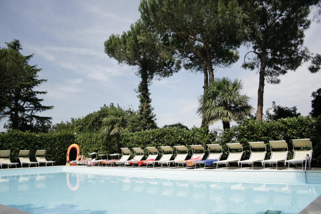 Villaggio Mithos Misano Adriatico Oda fotoğraf